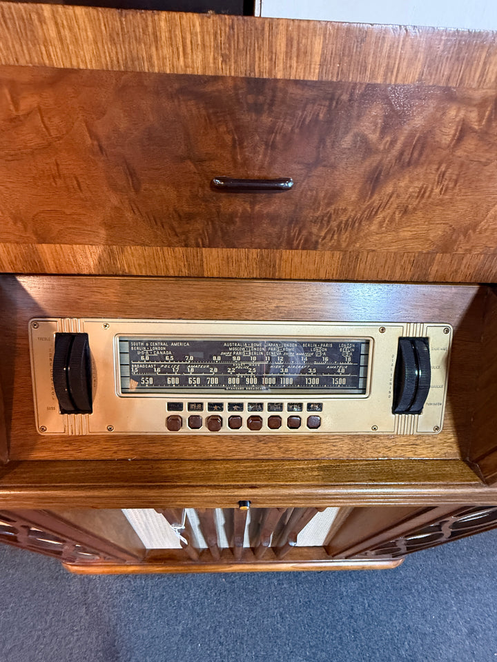 1940 Philco Console Radio Model No 49-201 PICKUP ONLY