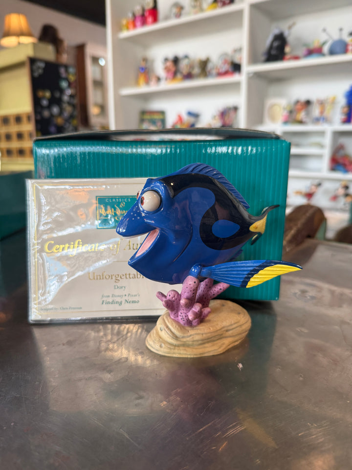 WDCC Figurine - Finding Nemo Unforgettable Dory