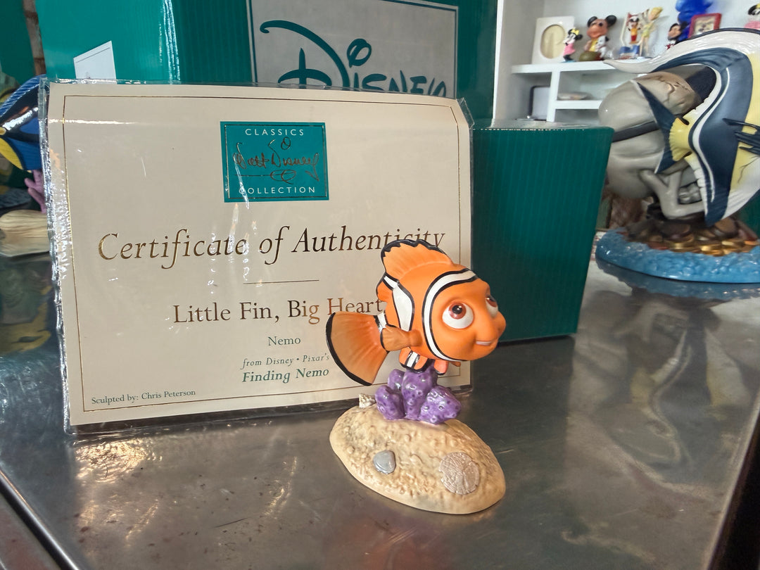 WDCC Figurine - Finding Nemo Little Fin, Big Heart Nemo