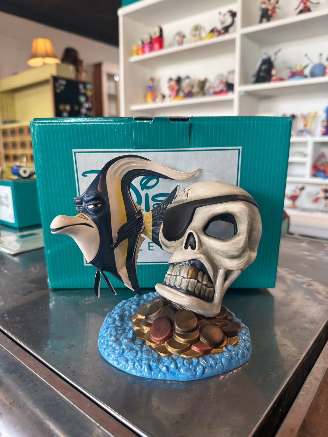 WDCC Figurine - Finding Nemo Nobody Touch Him Gill