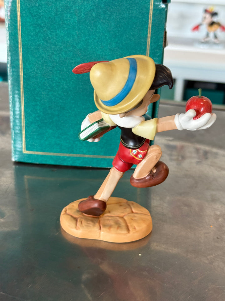 WDCC Figurine - Pinocchio Goodbye Father