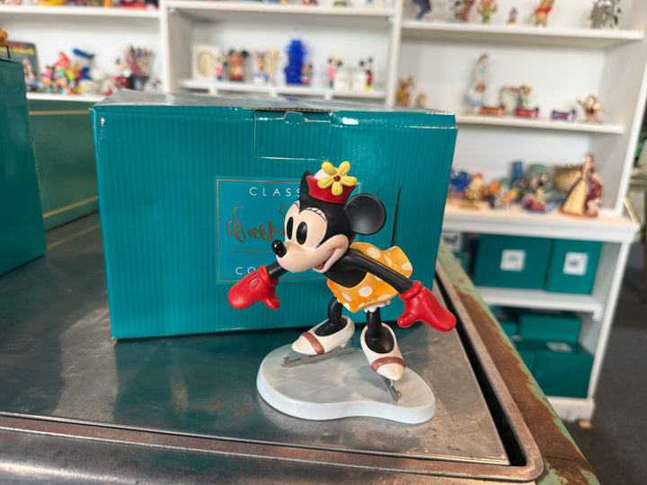 WDCC Figurine - On Ice Wheel Minnie Mouse