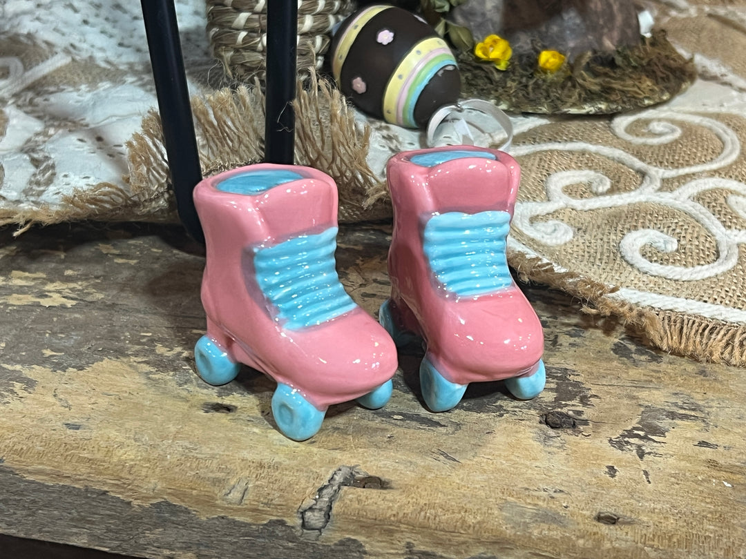 Salt & Pepper - Rollerskates