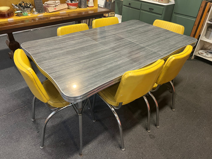 Vintage 50s Kitchen Table and Chairs  PICKUP ONLY