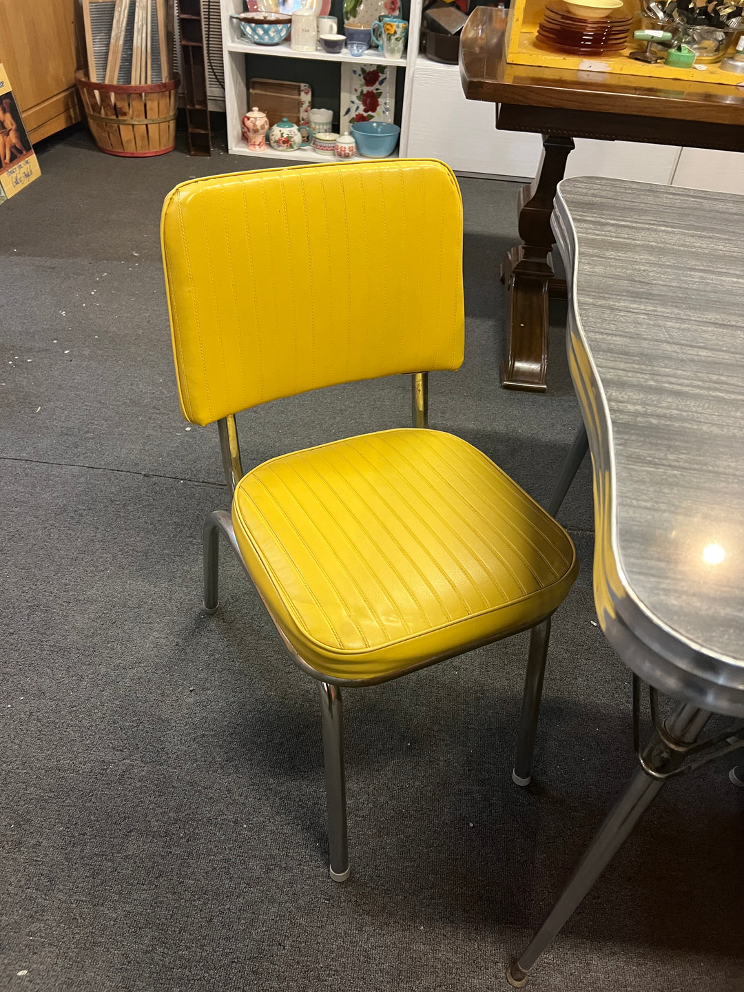 Vintage 50s Kitchen Table and Chairs  PICKUP ONLY