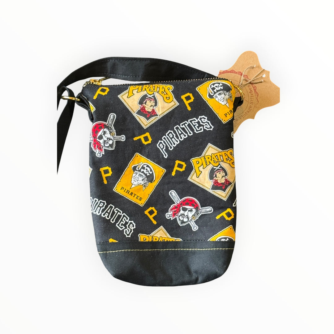Vintage Stitches Cross Body - Pittsburgh Pirates