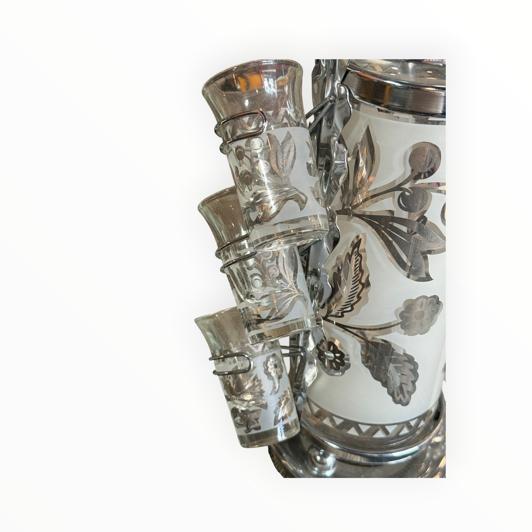 1940s Glenshaw Decanter with 6 Shot Glasses