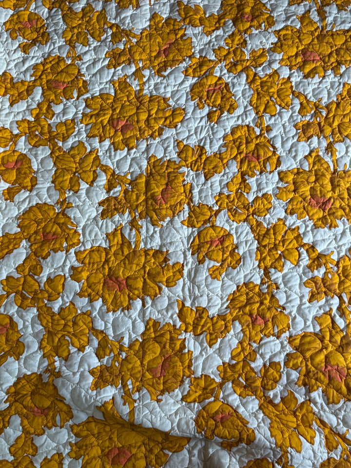 Vintage Nettle Creek Bedspread 102" x 90"