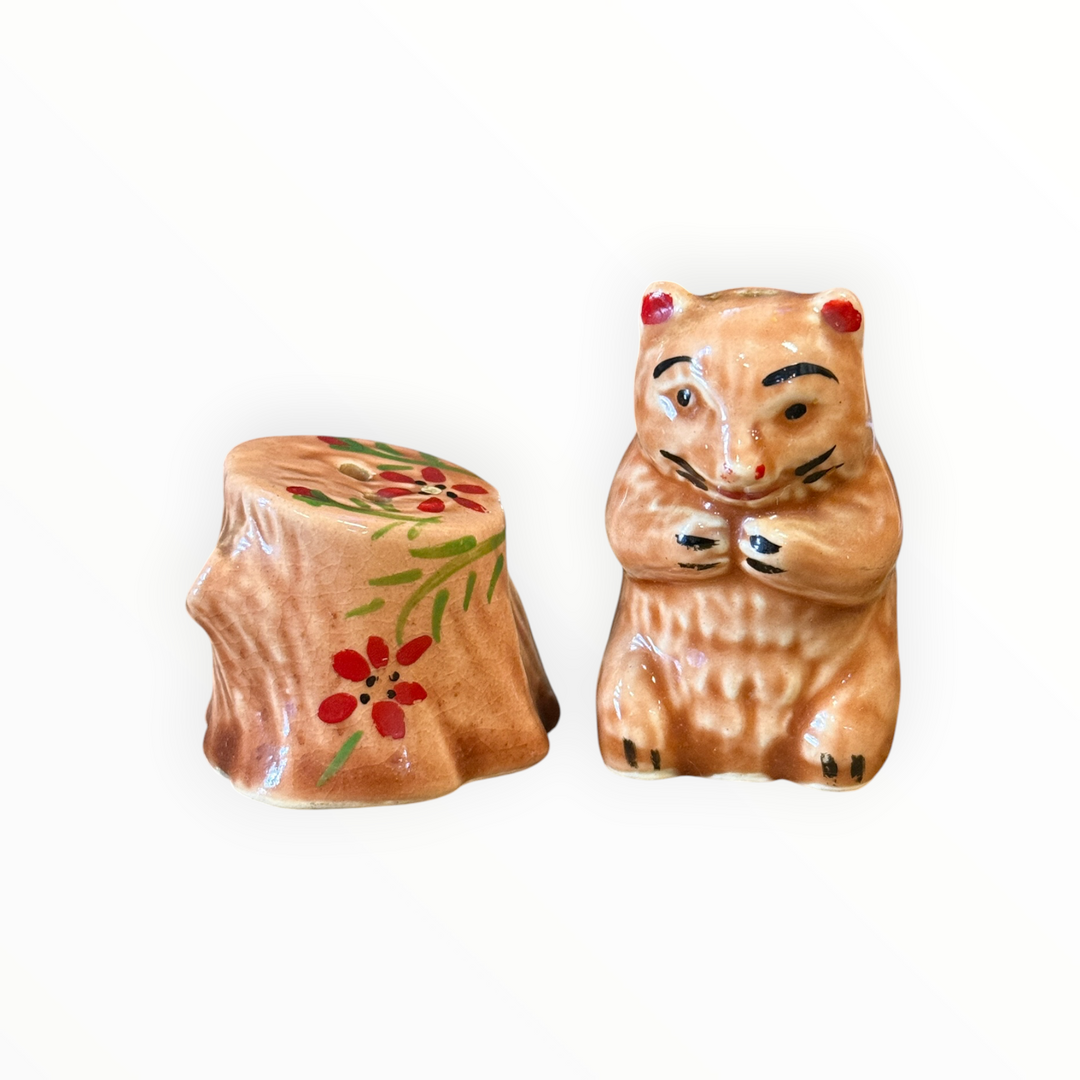 Salt and Pepper - Ceramic Beaver &amp; Treestump