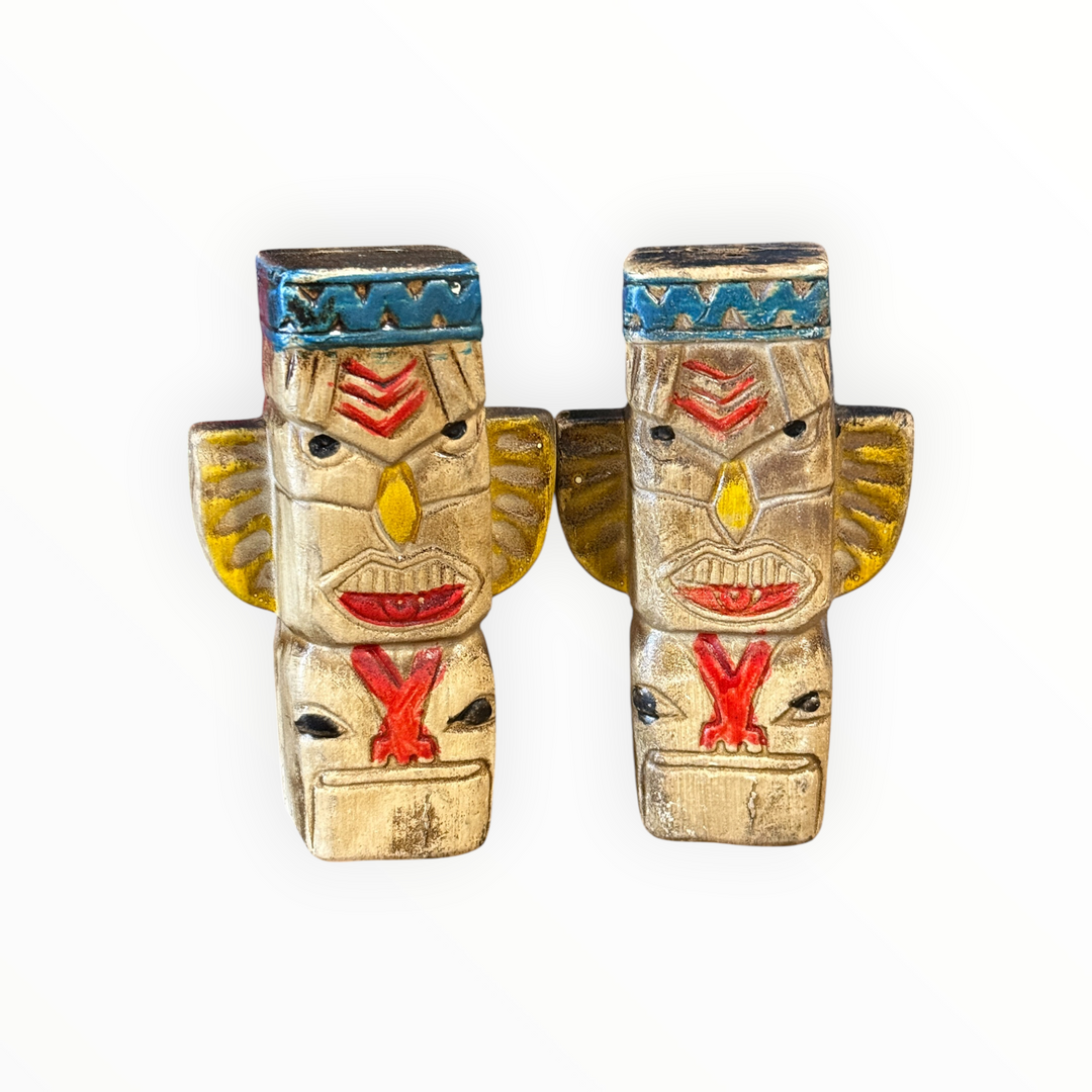 Salt and Pepper - Ceramic Totel Pole
