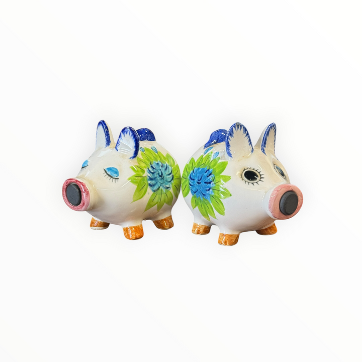 Salt and Pepper - Ceramic Magnetic Kissing Pigs