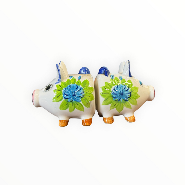 Salt and Pepper - Ceramic Magnetic Kissing Pigs