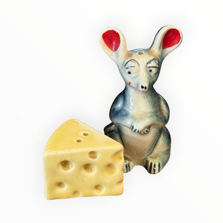 Salt and Pepper - Vintage Mouse Rat And Cheese Trevewood