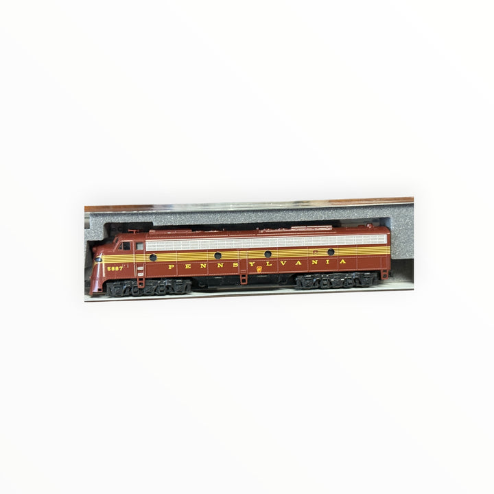 Kato N Scale Pennsylvania Engine 176-5313 E8A PRR 