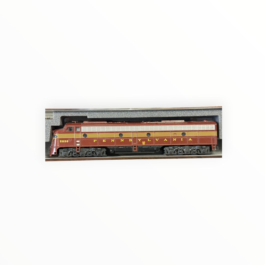 Kato N Scale Pennsylvania Engine 176-5314 E8A PRR 