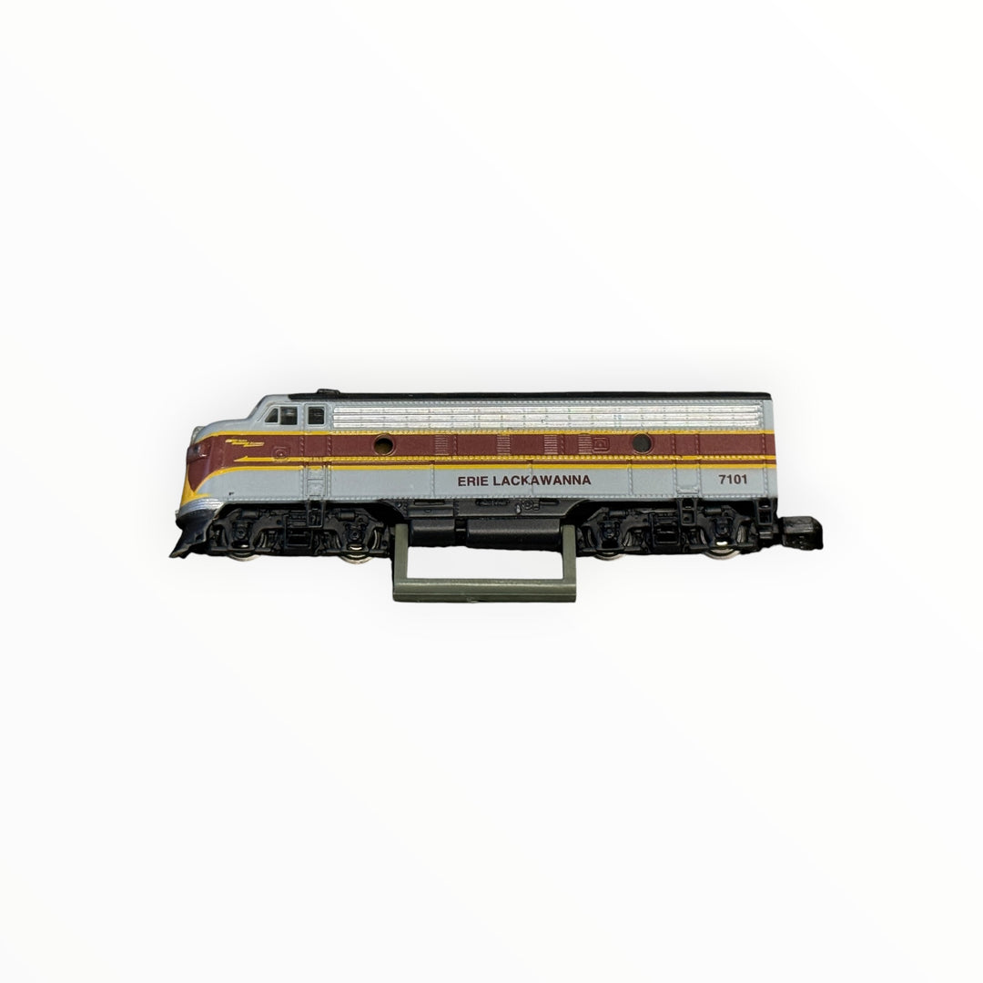 Bachmann Plus EMD Undecorated Item No 11251 N Gauge