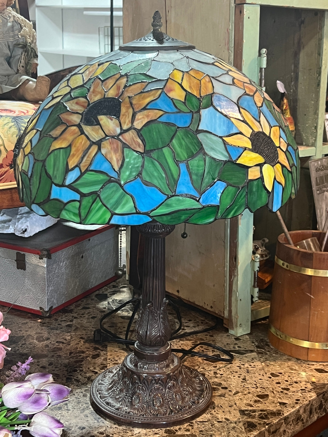 Tiffany Style Sunflower Lamp  PICKUP ONLY