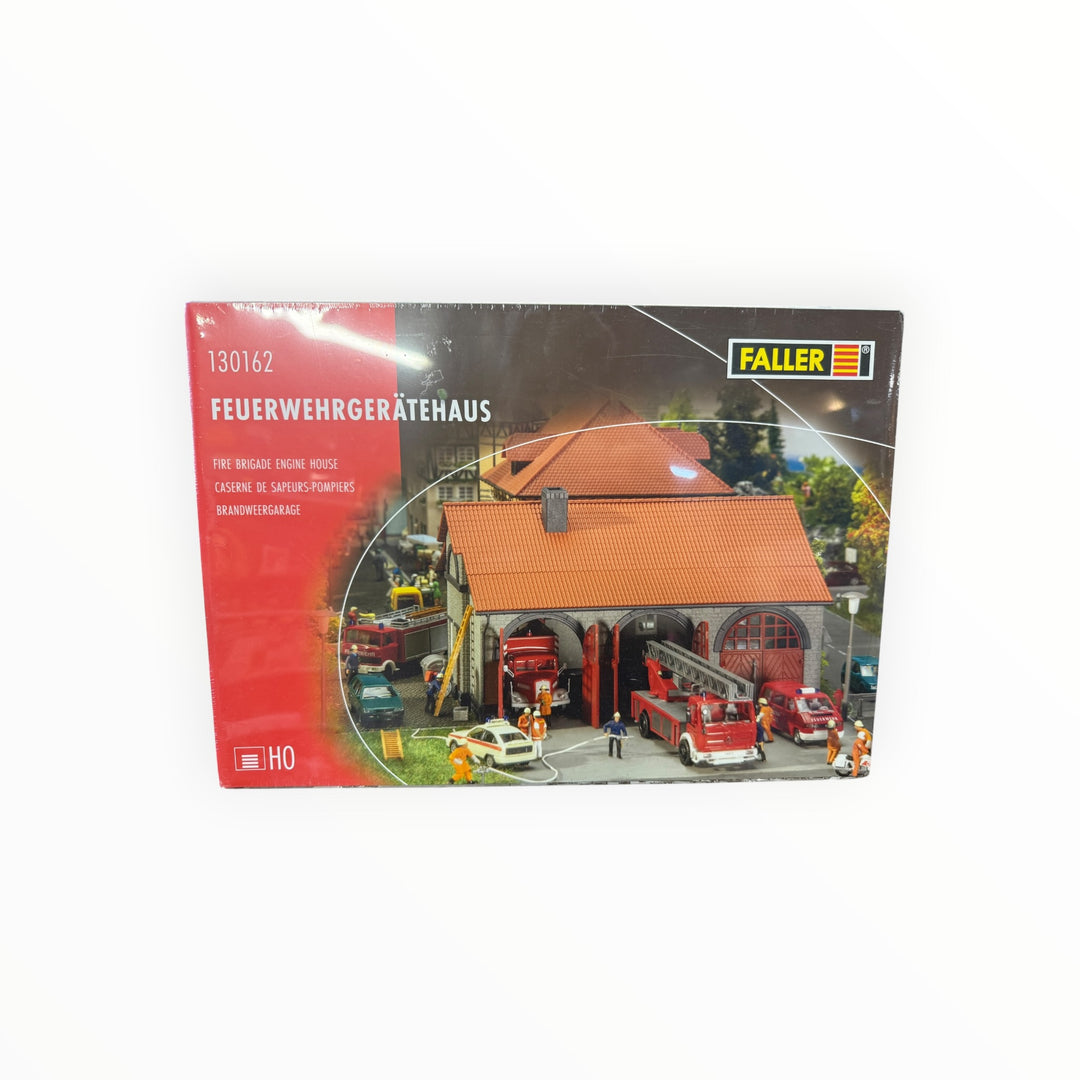 Faller 130162 HO scale plastic model kit of a fire brigade engine house
