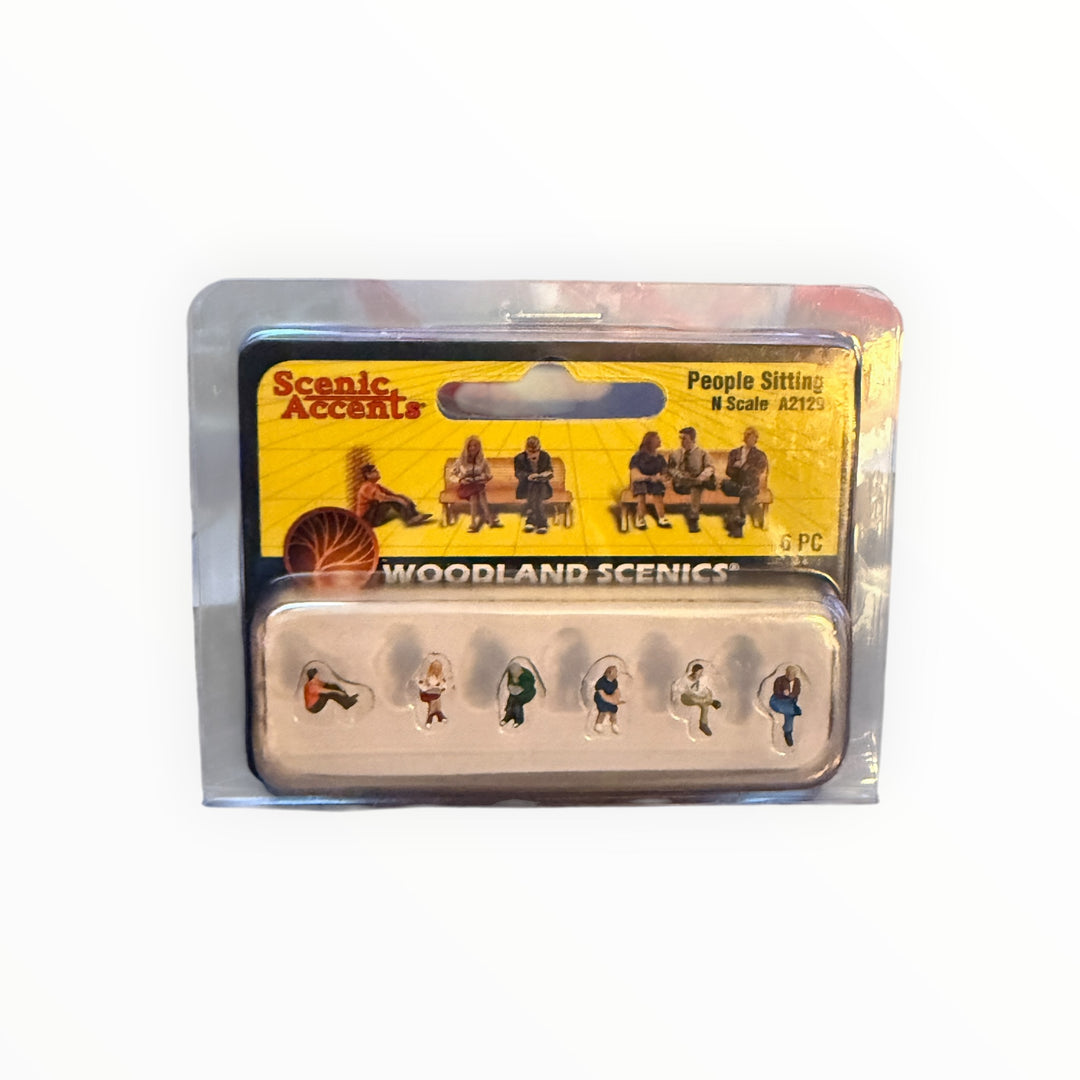 Woodland N Scale People Sitting  A2129