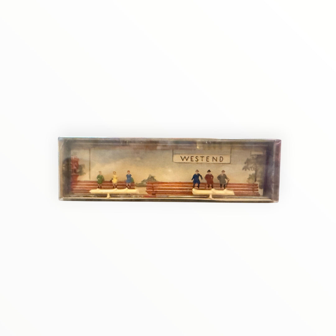 Walter Merten Germany West End Sitting Figures N Scale 
