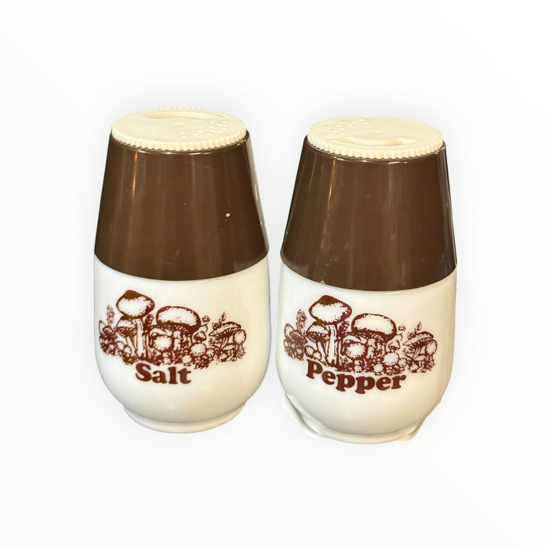 Vintage Gemco Mushroom Salt and Peppers Shakers