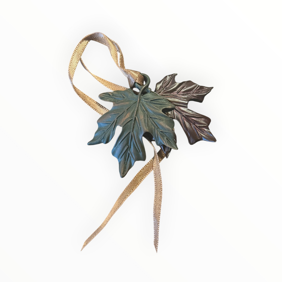Longaberger 2000 Metal Double Leaf Tie-On 