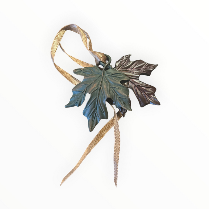 Longaberger 2000 Metal Double Leaf Tie-On 