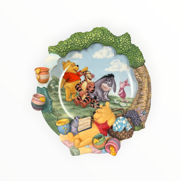 Bradford Exchange Winnie The Pooh 3D Ceramic Wall Plate Daydreams Sweet As Honey