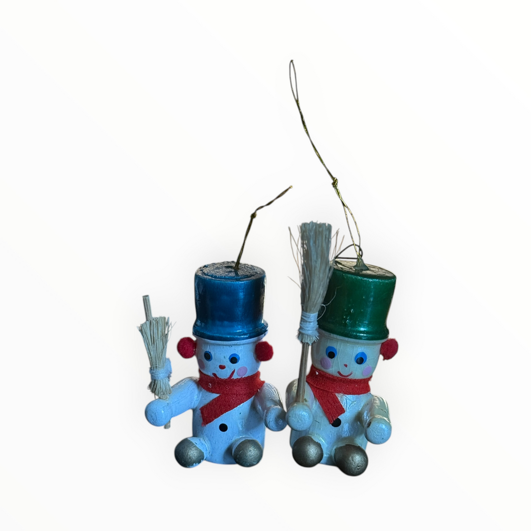 Christmas Ornament - Wooden Snowmen Pair