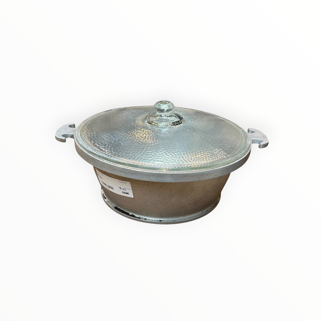 Guardian Service Hammered Aluminum Dutch Oven