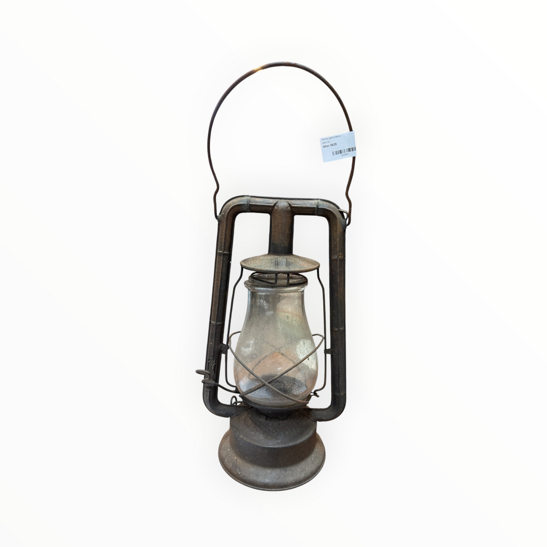 Vintage Dietz Monarch Kerosene Lantern