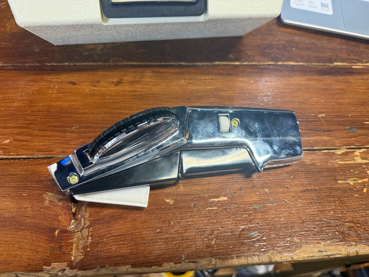 Dymo 1570 Tapewriter