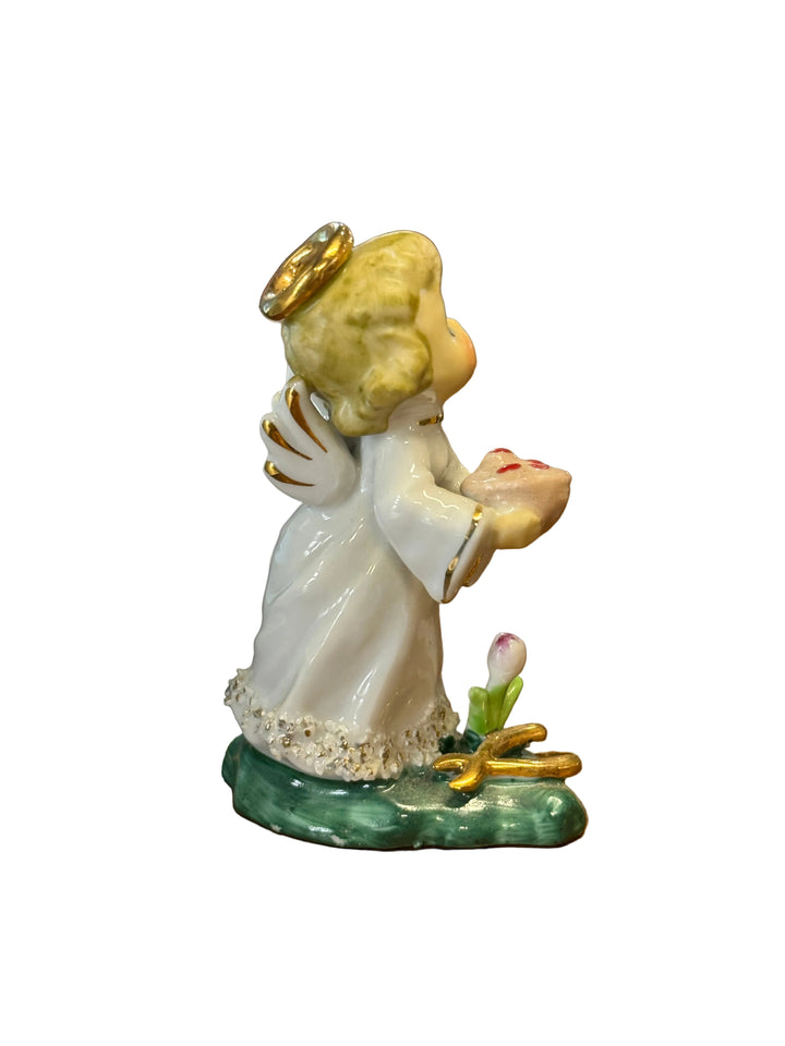 Angel Figurine Pie - Japan