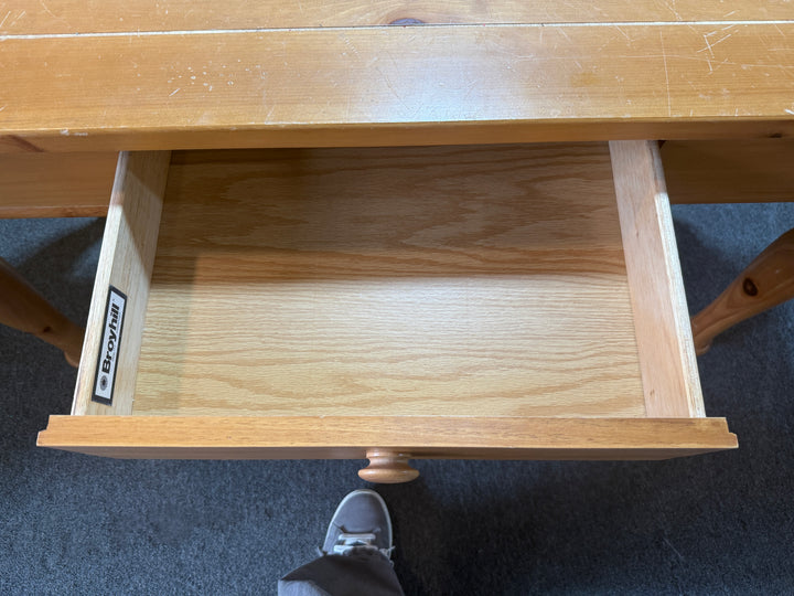 Broyhill Table  PICKUP ONLY