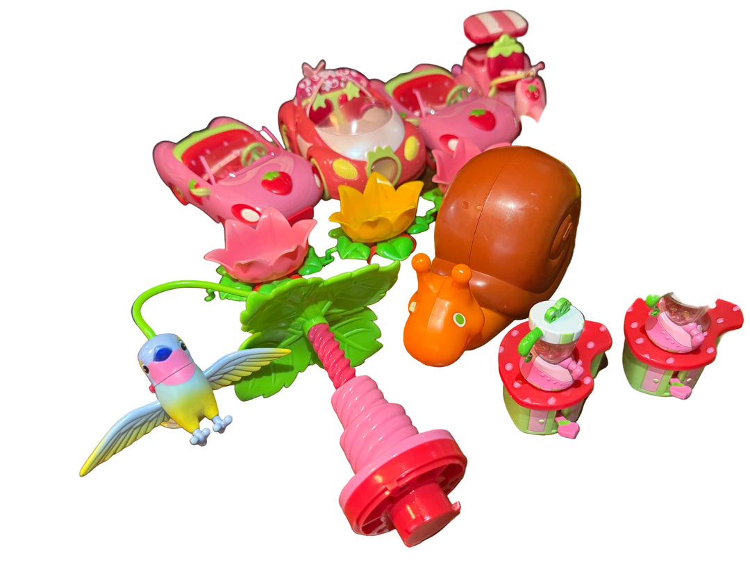 Strawberry Shortcake Lot