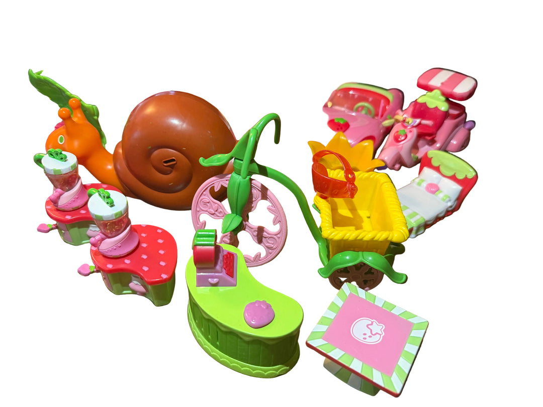 Strawberry Shortcake Lot
