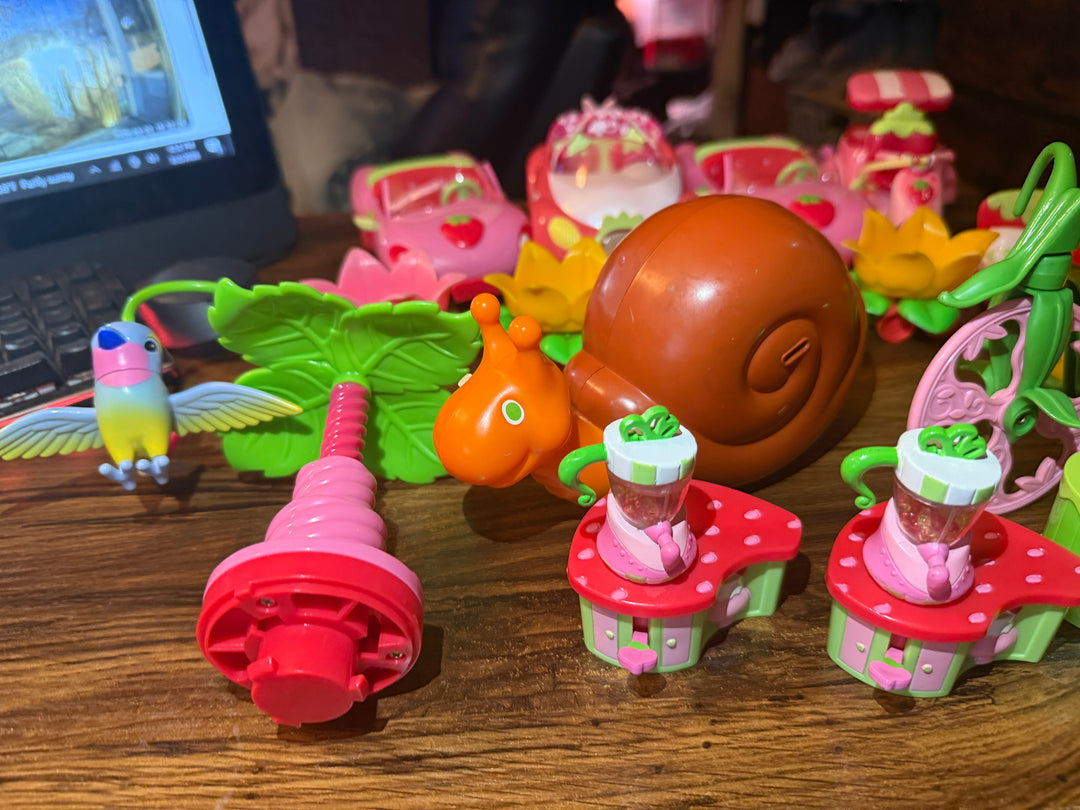 Strawberry Shortcake Lot