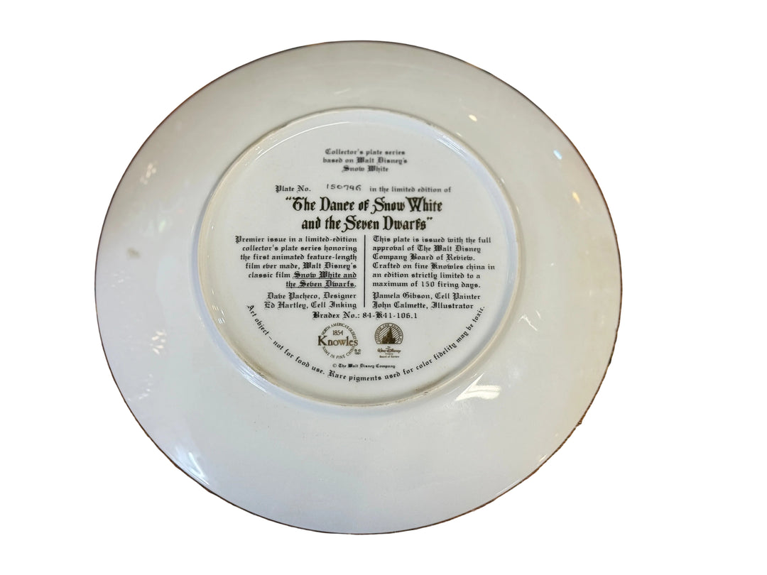 Walt Disney Plate - The Dance of Snow White and the 7 Dwarves
