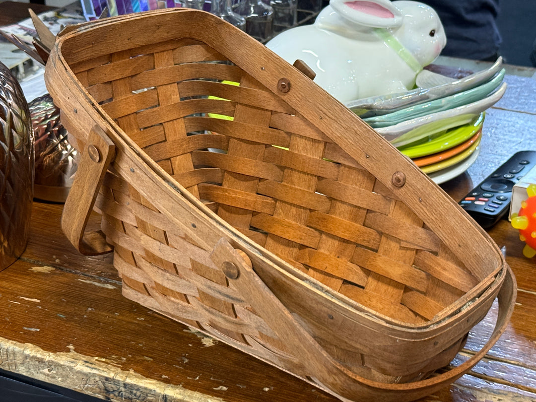 Longaberger Slanted Vegetable Basket