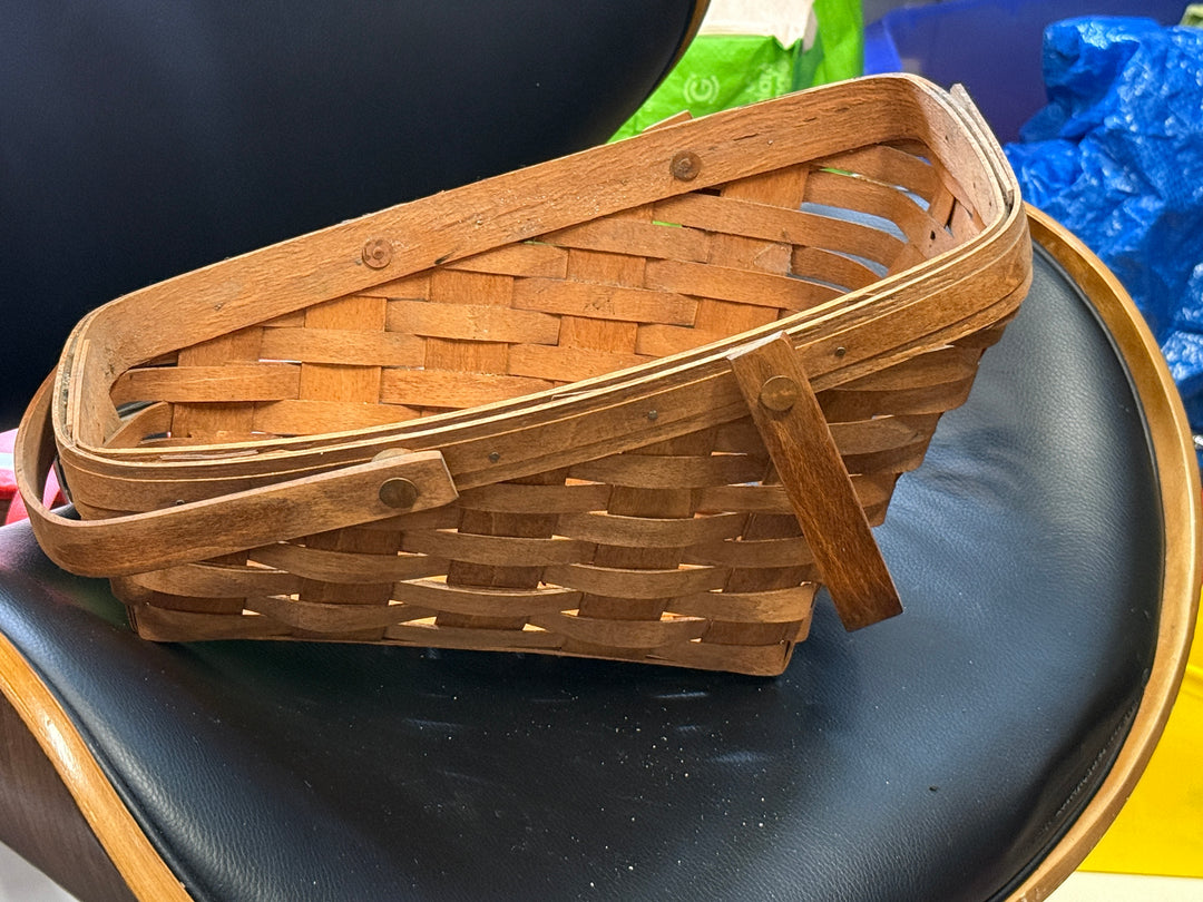 Longaberger Slanted Vegetable Basket