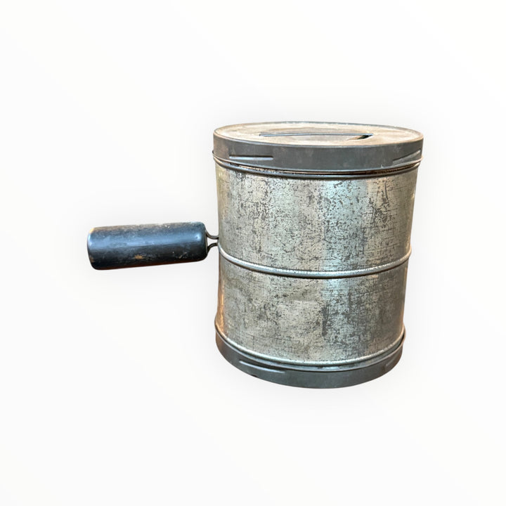Vintage 5 Cup Duplex Sifter