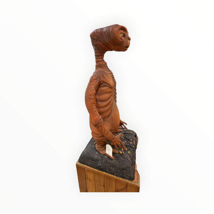 Life-Size Foam Latex E.T. figure produced by Illusive Originals  PICKUP ONLY