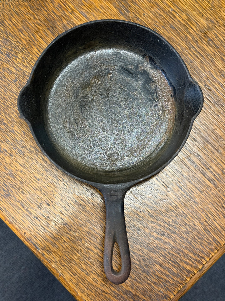 Cast Iron Skillet - Griswold 