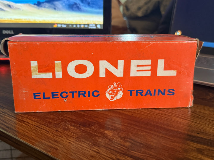 Trains - Lionel Postwar O gauge 6415 Sunoco 3-dome Tank Car