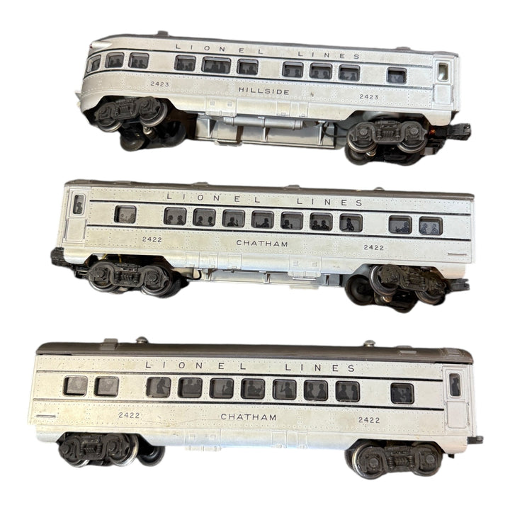 Trains - Lionel Santa Fe Postwar 2353 Diesel Train Set