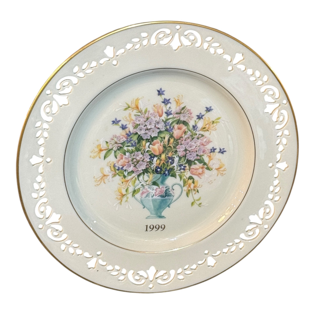 Lenox 1999 "Colonial Bouquet" Collector Plate