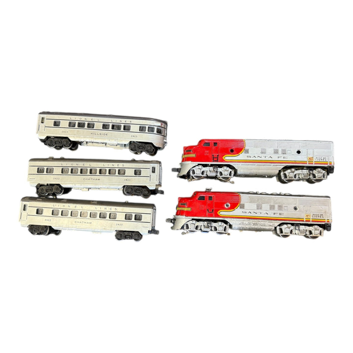 Trains - Lionel Santa Fe Postwar 2353 Diesel Train Set
