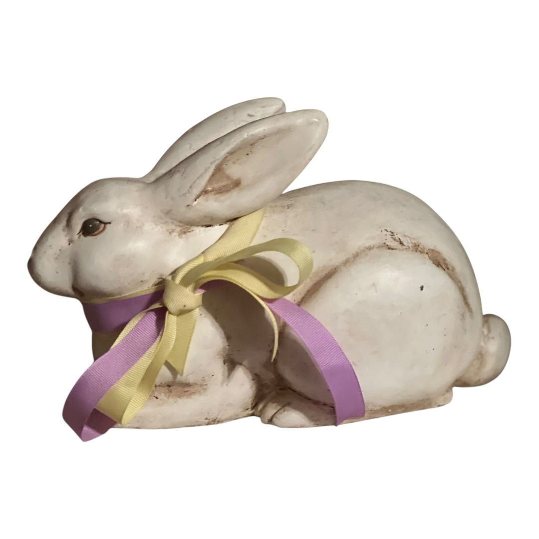 Resin Bunny Statue