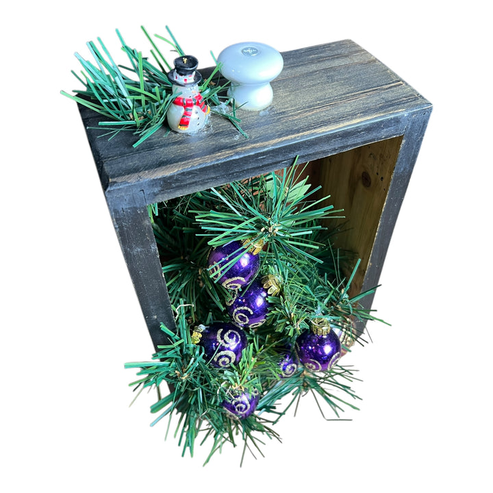 Rustic Christmas Drawer Arrangement