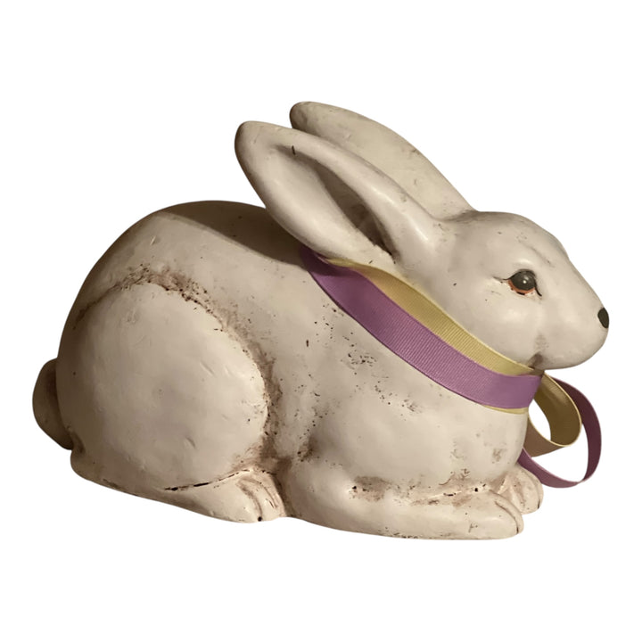 Resin Bunny Statue